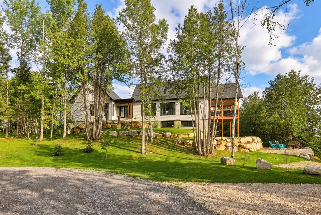 House in Morin-Heights, Quebec, Canada 1 - 18255536