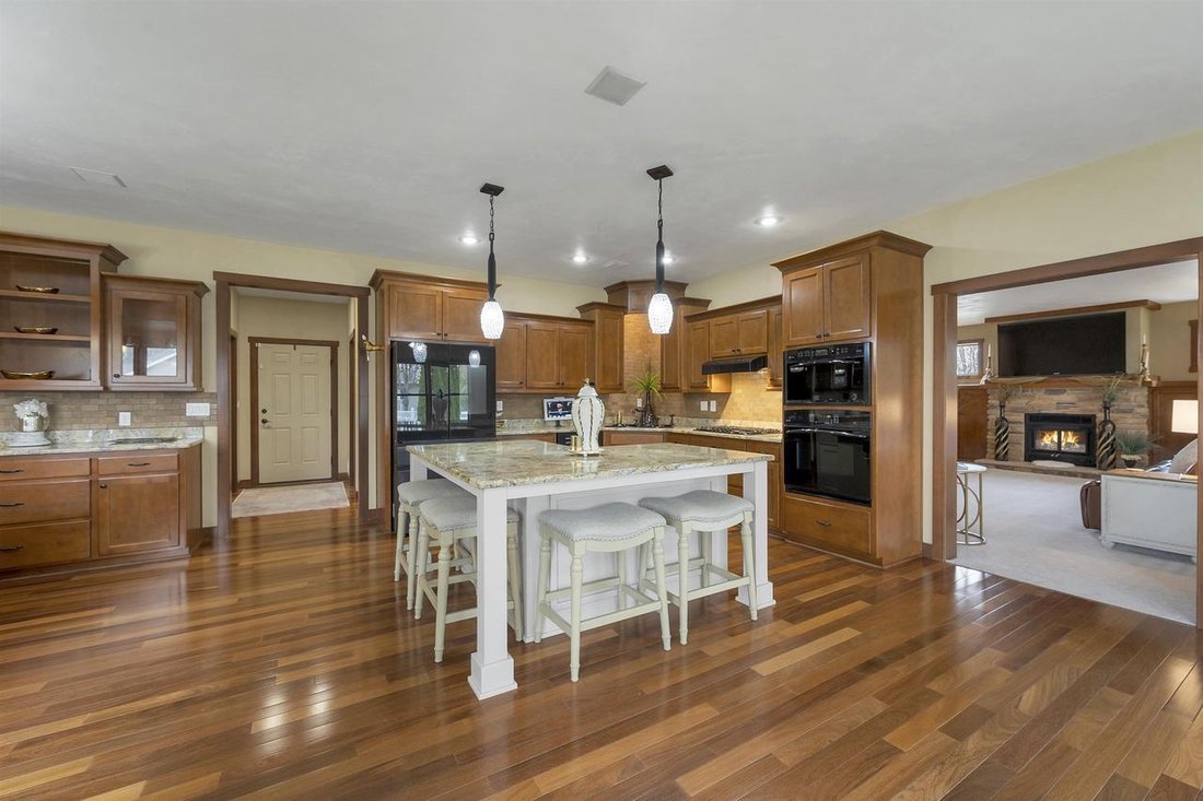 House in De Pere, Wisconsin, United States 3 - 18250107