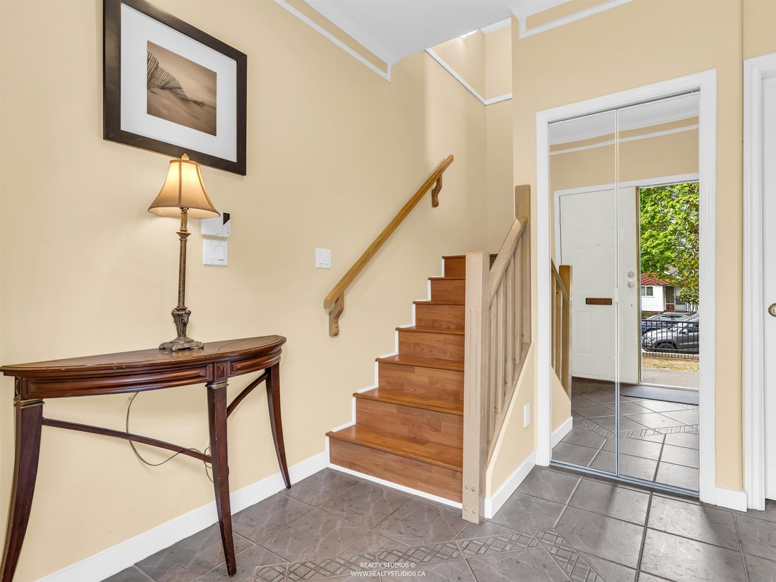 House in Vancouver, British Columbia, Canada 2 - 18257059