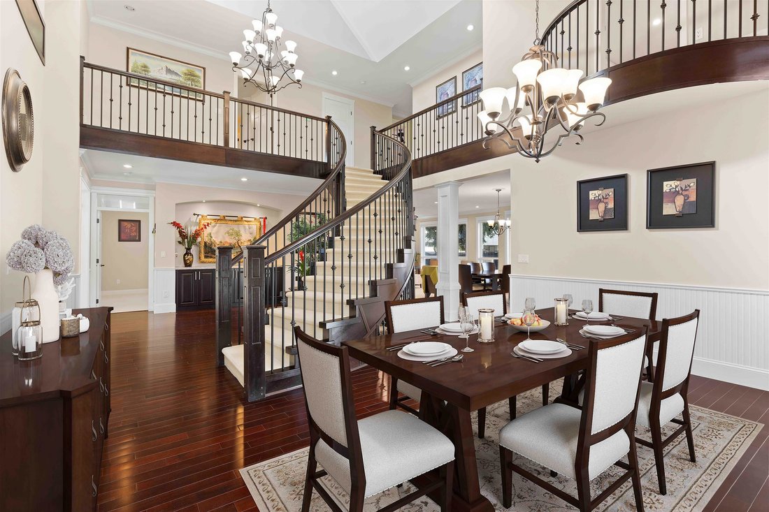 House in Surrey, British Columbia, Canada 2 - 18256783