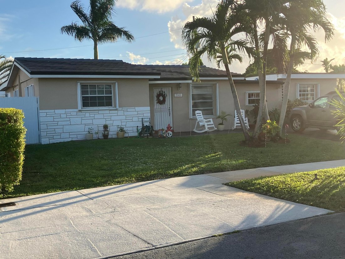 House in Hialeah, Florida, United States 1 - 18257307