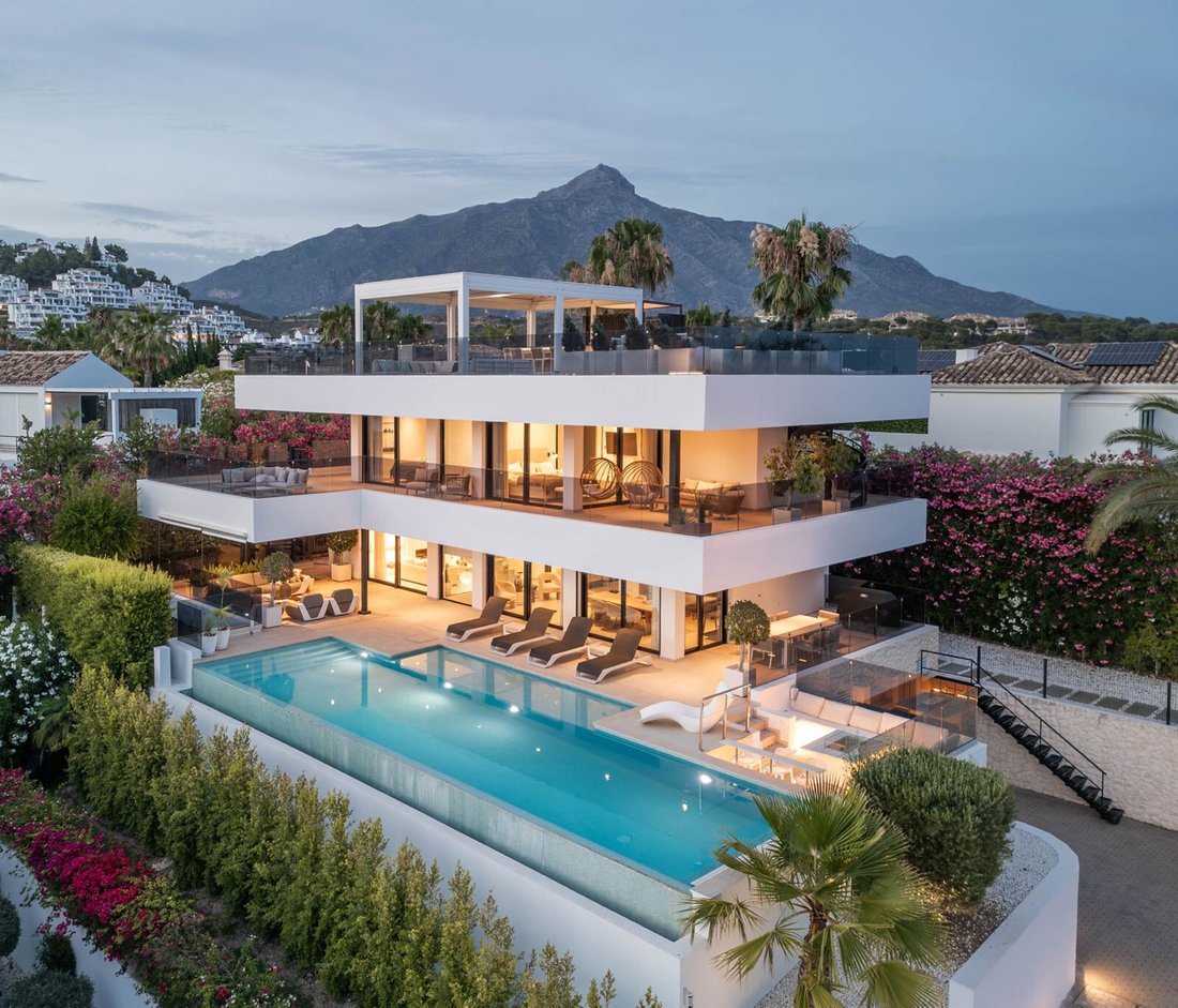 Villa in Nueva Andalucia, Marbella, Spain 1 - 18253573