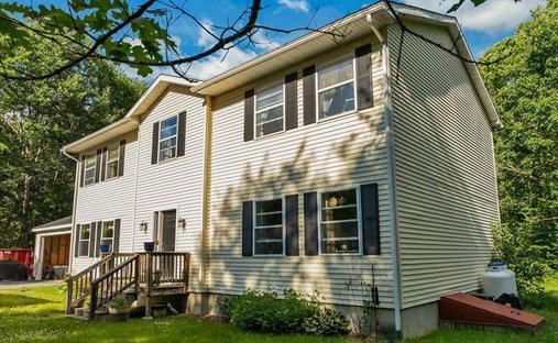House in Epsom, New Hampshire, United States 1