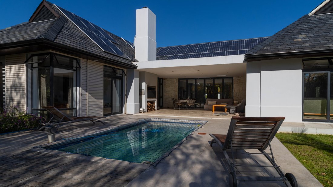 House in Paarl, Groenvlei, Western Cape 5 - 18165987
