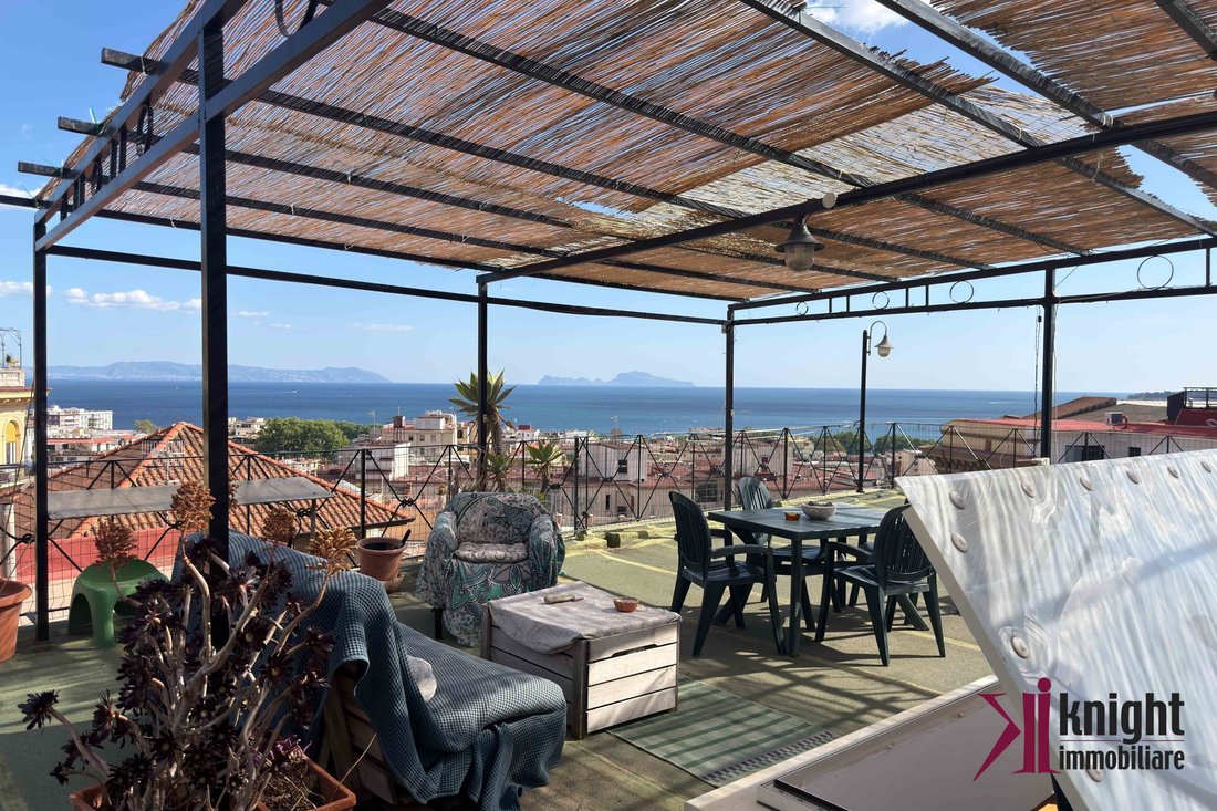 Apartment in Chiaia, Naples, Campania 2 - 17890524