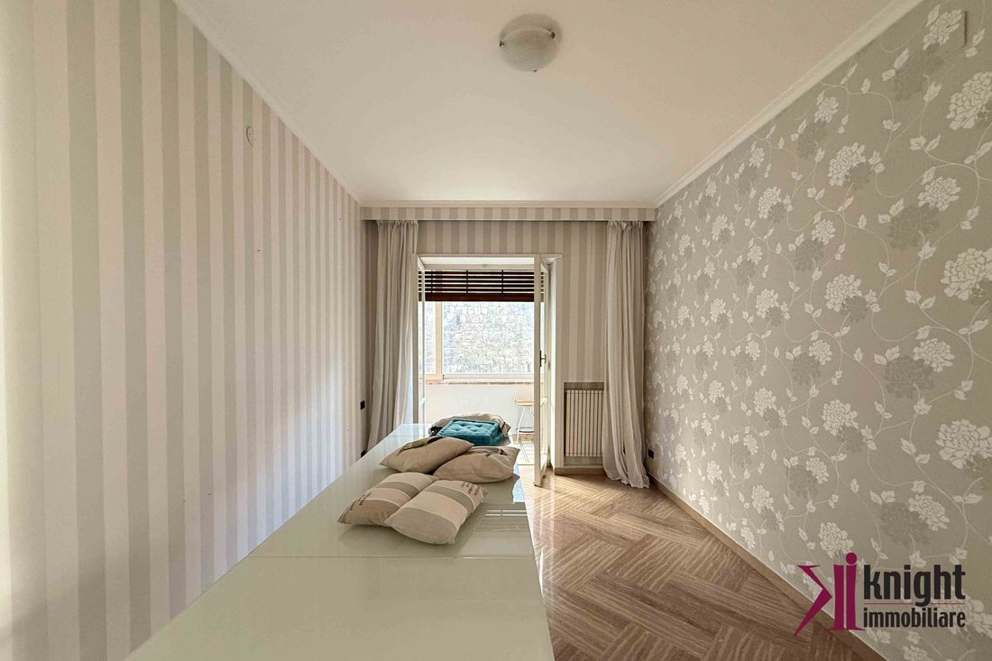 Apartment in Naples, Campania, Italy 3 - 15823736