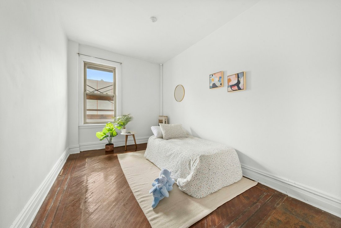 Co Op in New York, New York, United States 4 - 18256230
