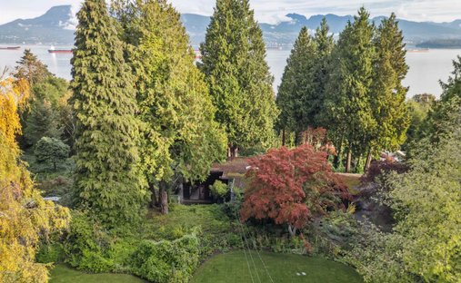 House in Vancouver, British Columbia, Canada 1
