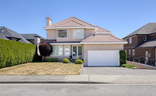 House in Coquitlam, British Columbia, Canada 1