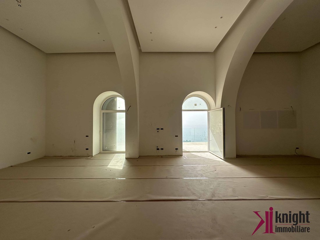 Estate in Naples, Campania, Italy 5 - 15864506