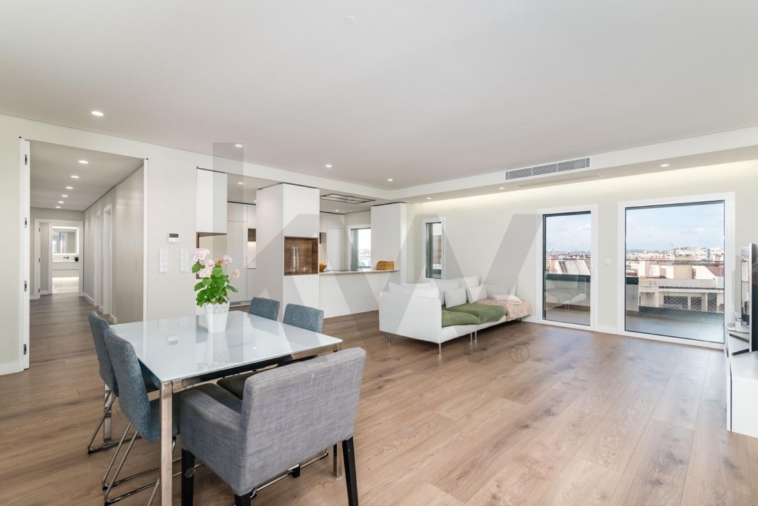 Apartment in Odivelas, Lisbon, Portugal 2 - 18250742