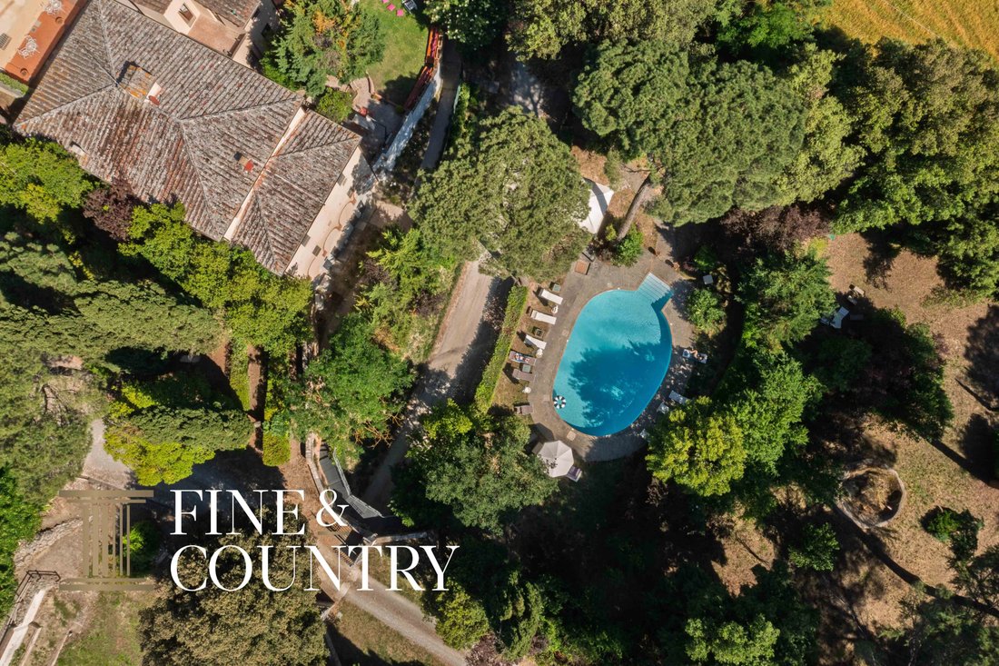Estate in Chiusi, Tuscany, Italy 2 - 18250032