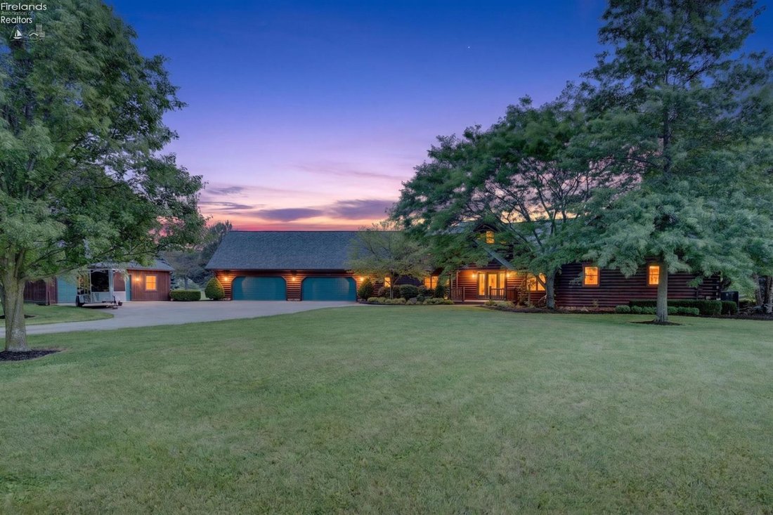 House in Wellington, Ohio, United States 1 - 18254805