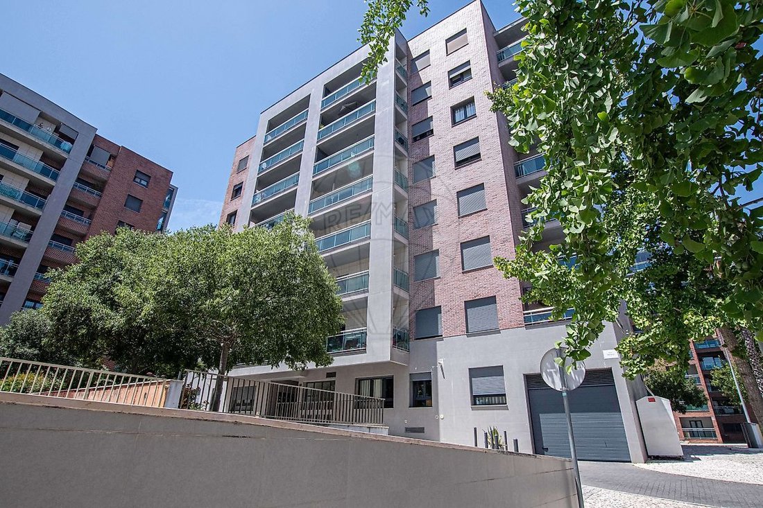 Apartment in Alverca do Ribatejo, Lisbon, Portugal 1 - 18212601