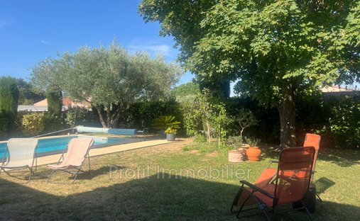 Villa in Peripherie, Marsillargues, France 1