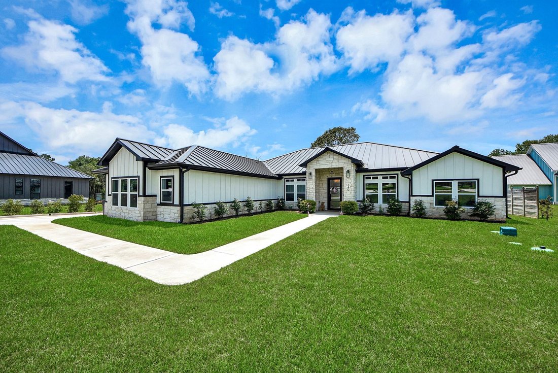House in Willis, Texas, United States 3 - 18251059