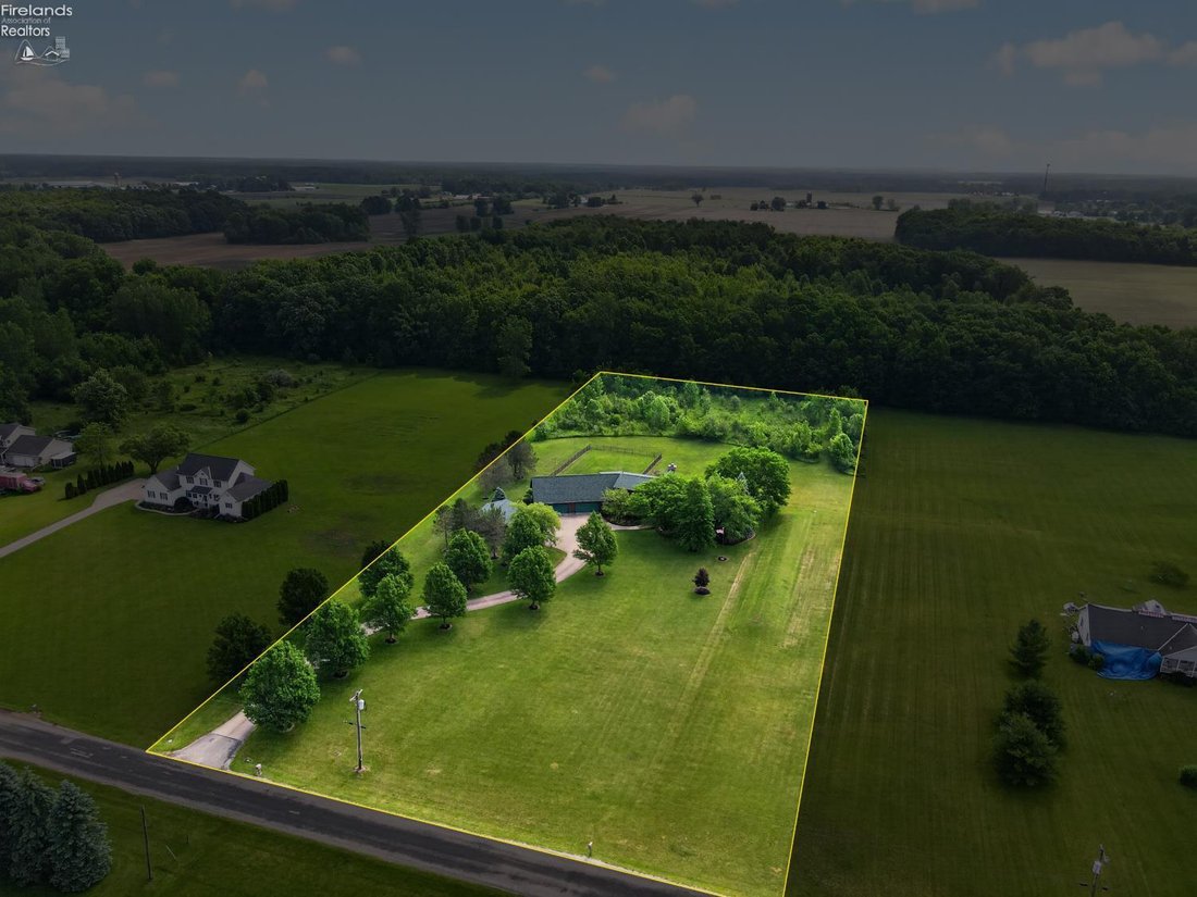 House in Wellington, Ohio, United States 2 - 18254805