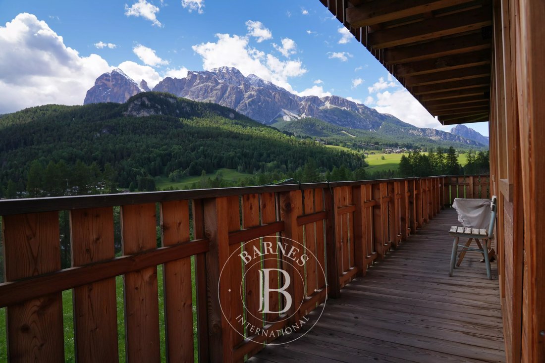 Estate in Cortina d'Ampezzo, Veneto, Italy 2 - 18251093
