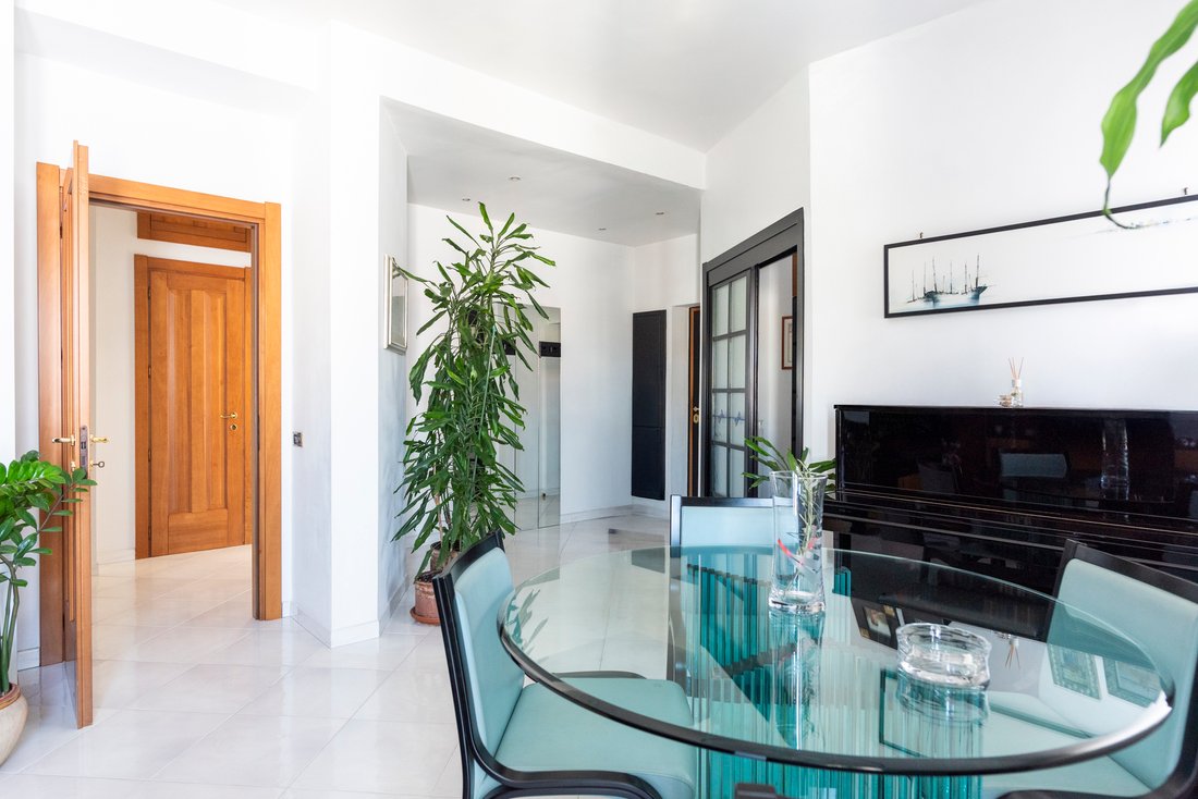 Apartment in Arenella, Naples, Campania 3 - 18012879