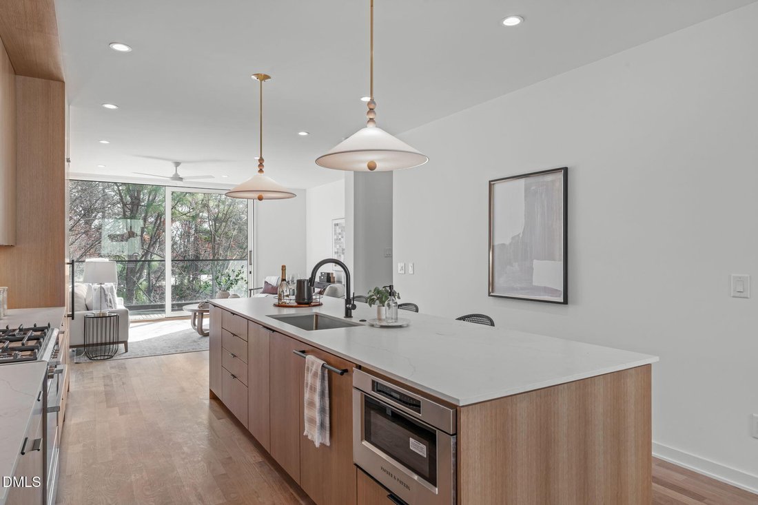Townhouse in Raleigh, North Carolina, United States 5 - 18250449