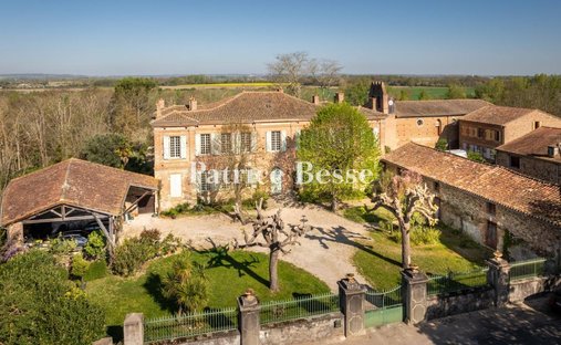 Casa a Cazères, Occitania, Francia 1