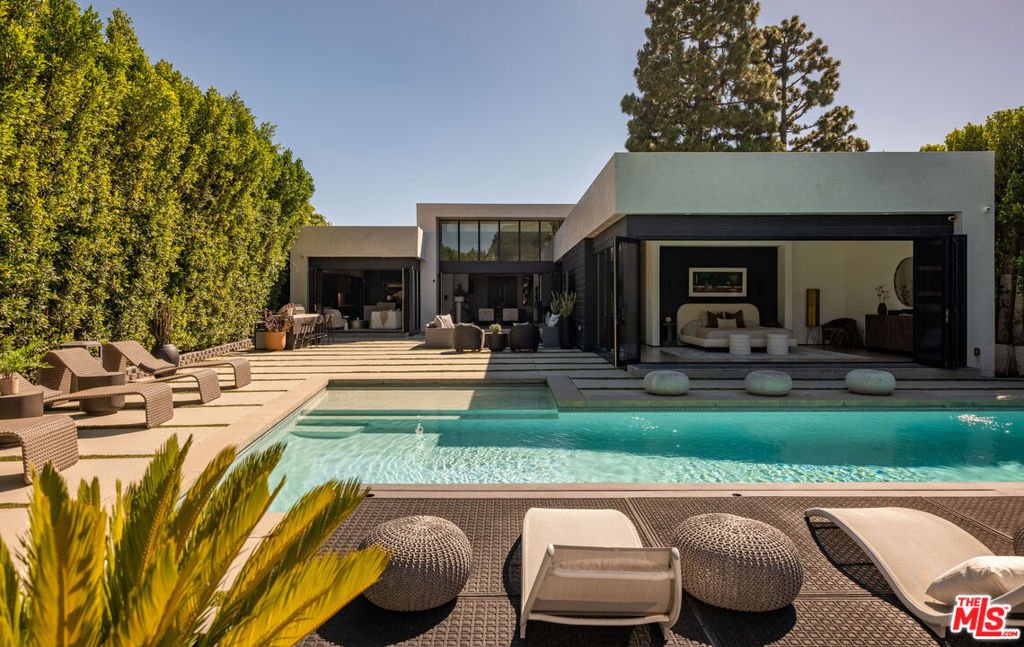 House in Los Angeles, California, United States 1 - 18250085