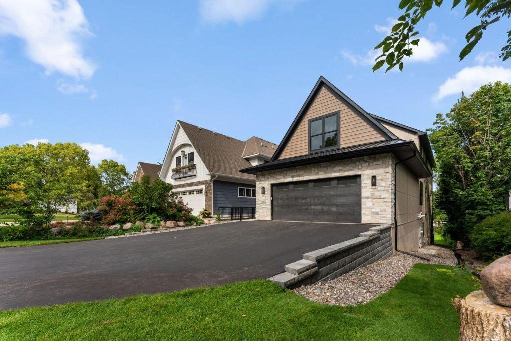 House in Minnetonka, Minnesota, United States 4 - 18250678