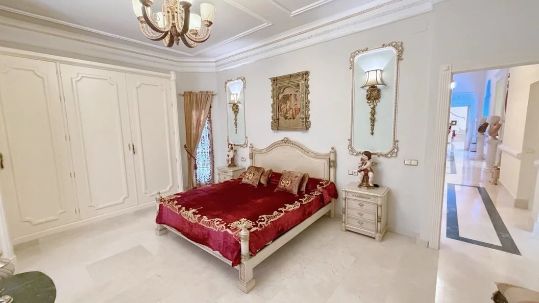 Apartment in Quintanar de la Orden, Castile-La Mancha, Spain 5 - 18252142