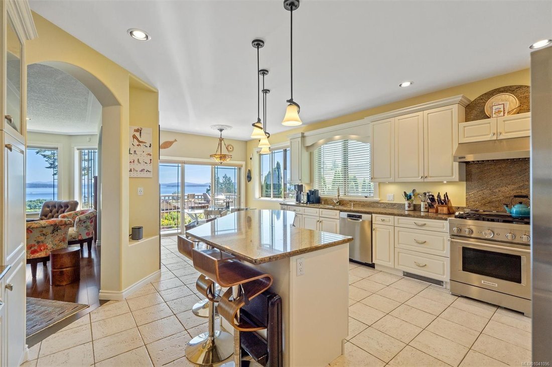 House in Saanichton, British Columbia, Canada 5 - 18255556