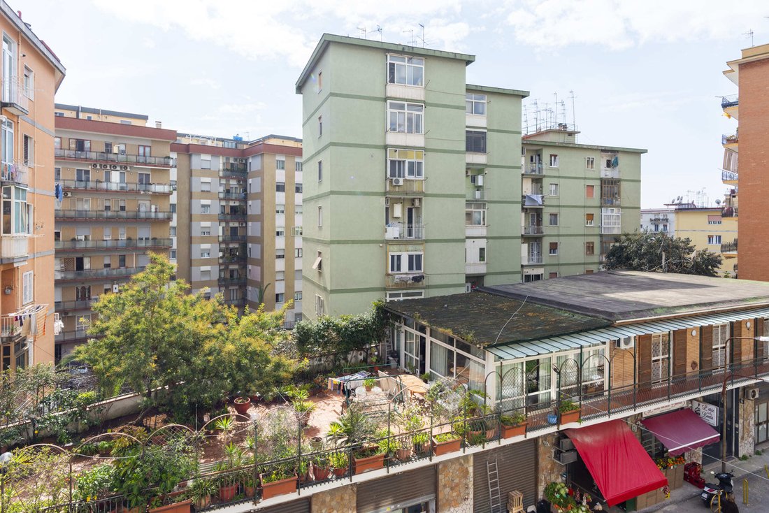 Apartment in Naples, Campania, Italy 5 - 17375504
