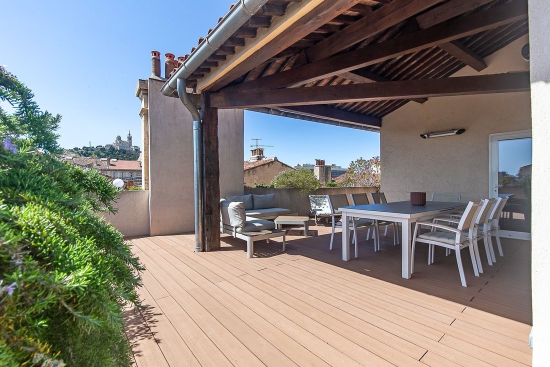 Apartment in Castellane, 6e Arrondissement, Marseille 3 - 18251085