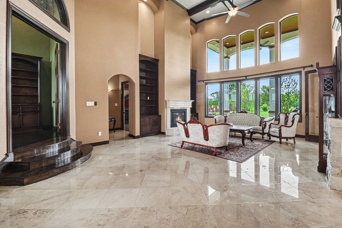House in Baytown, Texas, United States 5 - 18242531