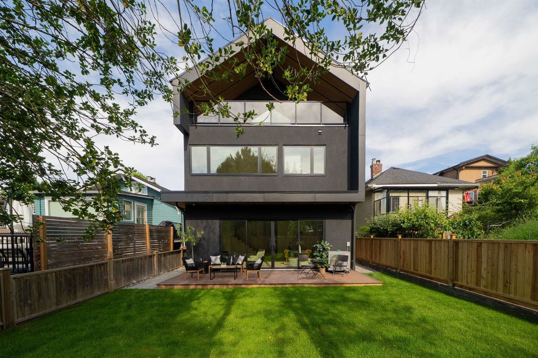House in Vancouver, British Columbia, Canada 1 - 18257121
