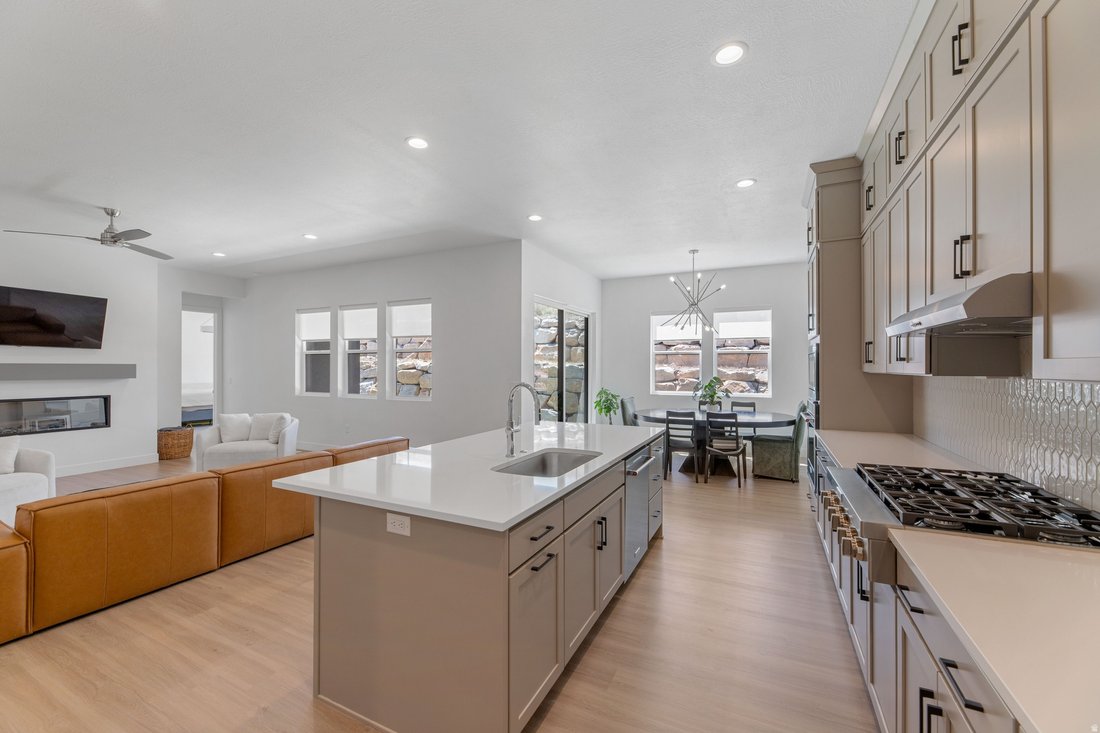 House in Saratoga Springs, Utah, United States 5 - 18254014