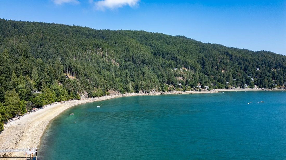 Land in Bowen Island, British Columbia, Canada 4 - 18257070