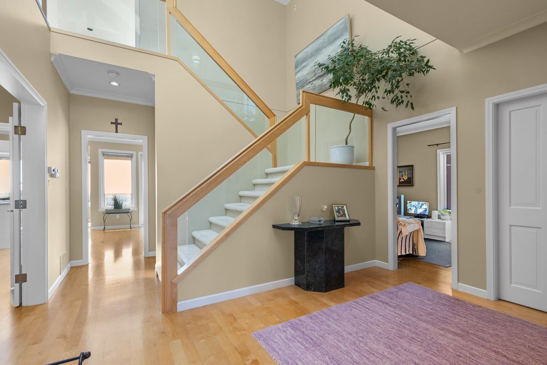 House in Coquitlam, British Columbia, Canada 3 - 18257120