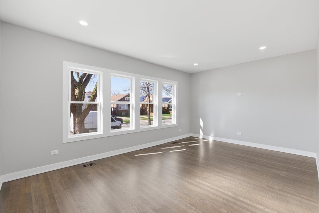 House in Chicago, Illinois, United States 3 - 18250964
