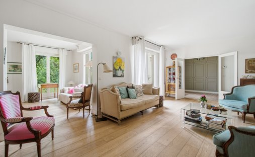 House in Forêt, Saint-Germain-en-Laye, France 1