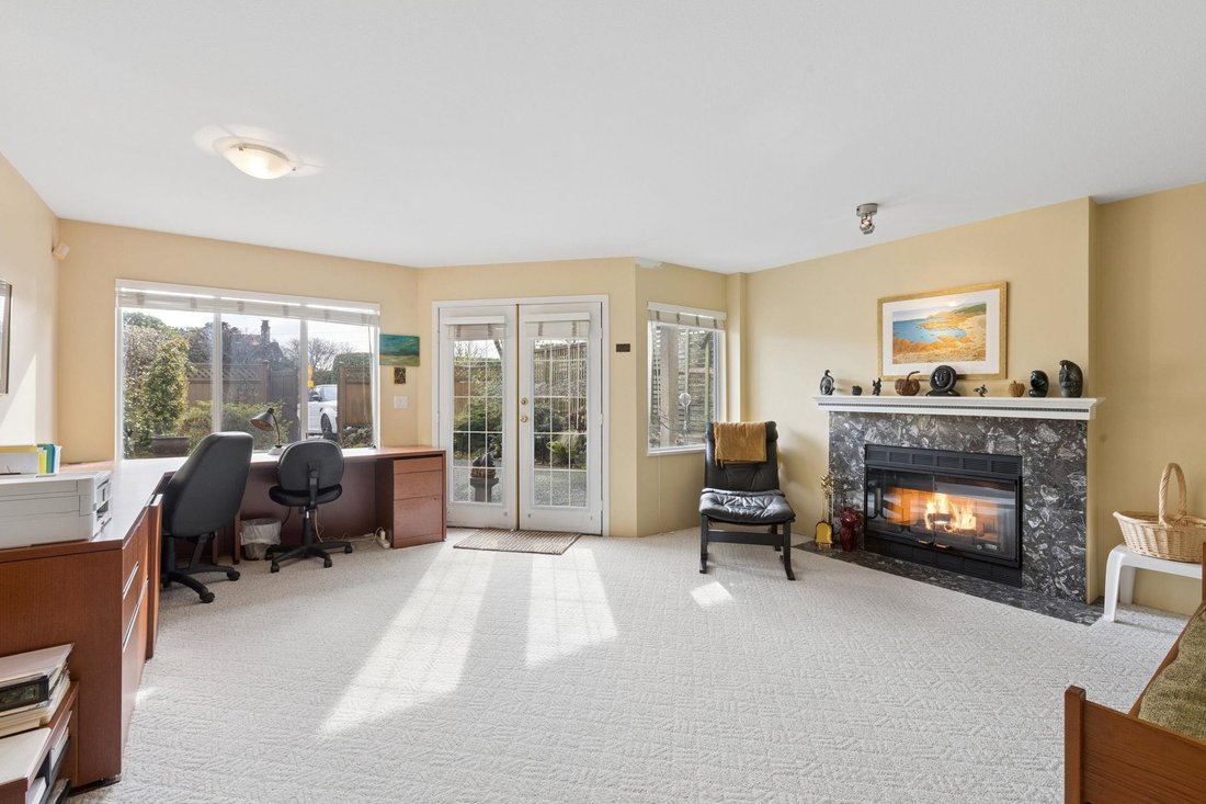 House in West Vancouver, British Columbia, Canada 2 - 18256782