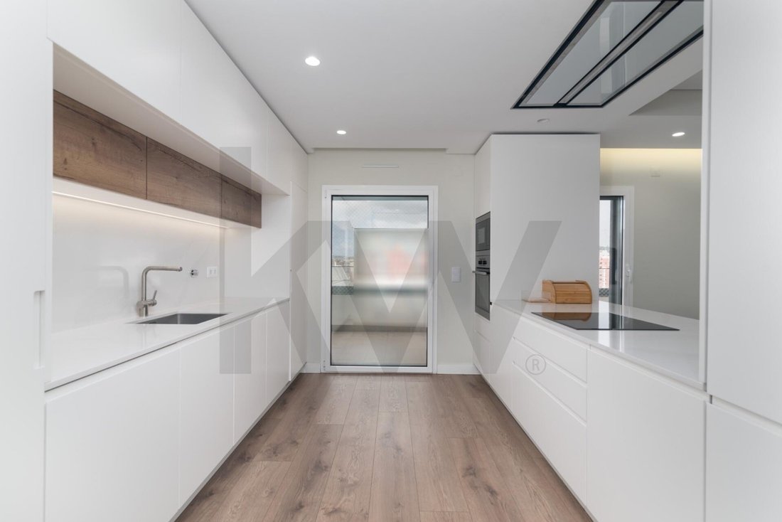 Apartment in Odivelas, Lisbon, Portugal 1 - 18250742