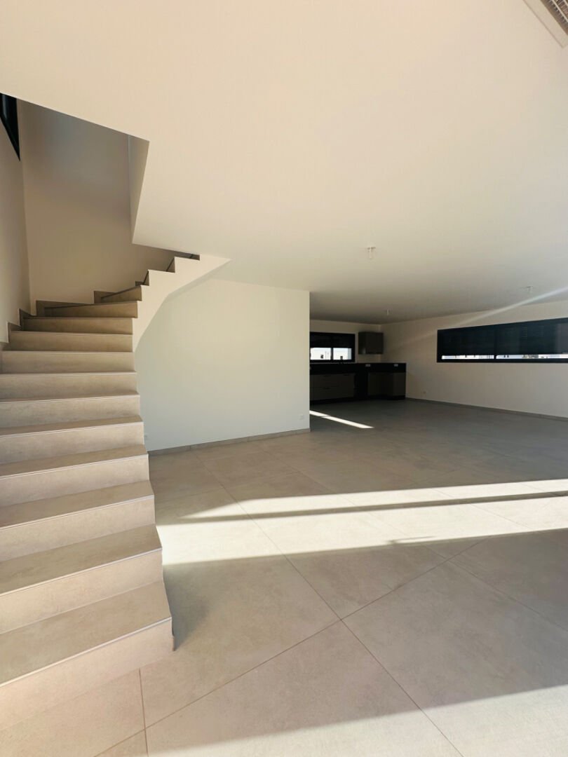 Villa in Peripherie, Serignan, France 3 - 18256148