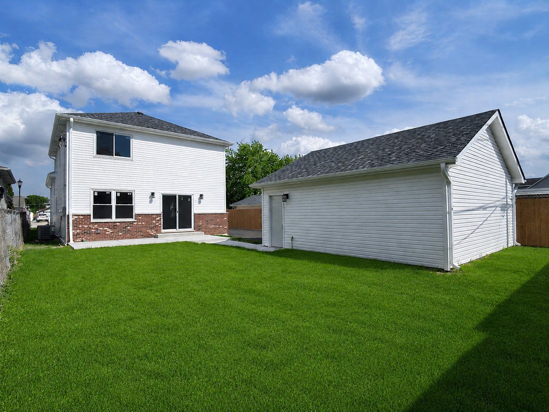 House in La Grange, Illinois, United States 2 - 18248319