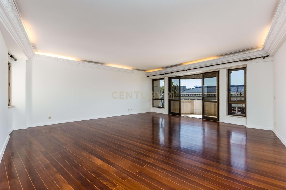 Apartment in Areeiro, Lisbon, Portugal 1 - 18255472