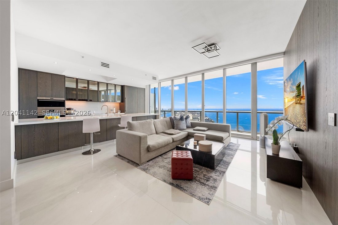 Condo in Miami, Florida, United States 3 - 18254609