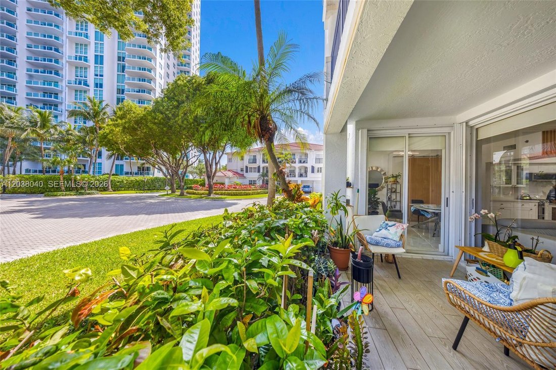 Condo in Golden Beach, Florida, United States 5 - 18251697