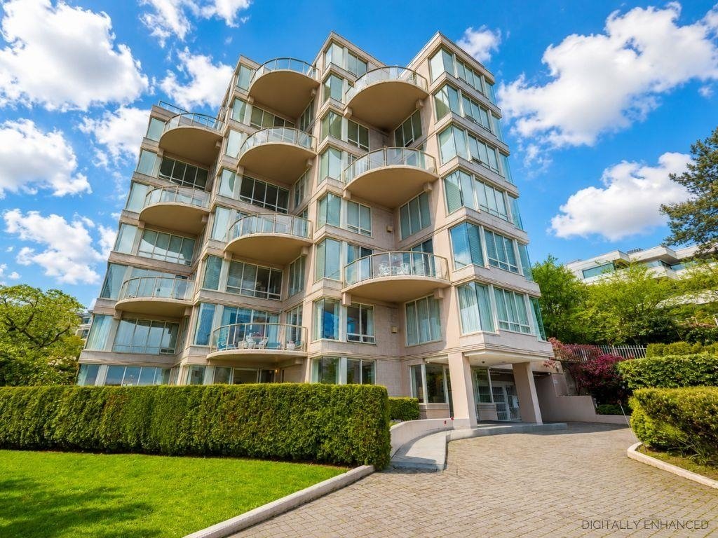 House in West Vancouver, British Columbia, Canada 1 - 18256963
