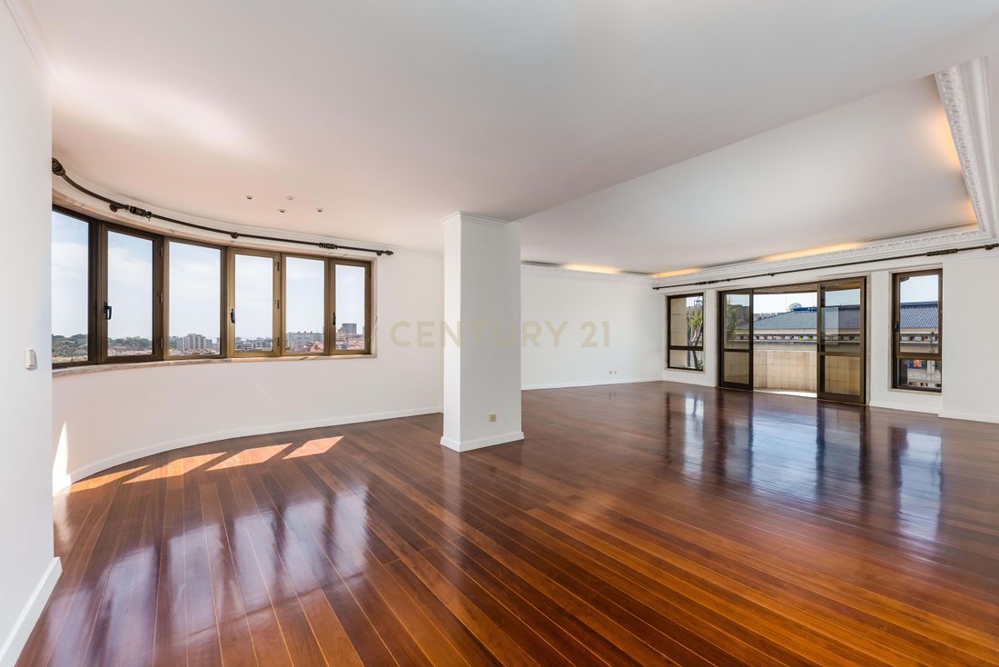 Apartment in Areeiro, Lisbon, Portugal 2 - 18255472