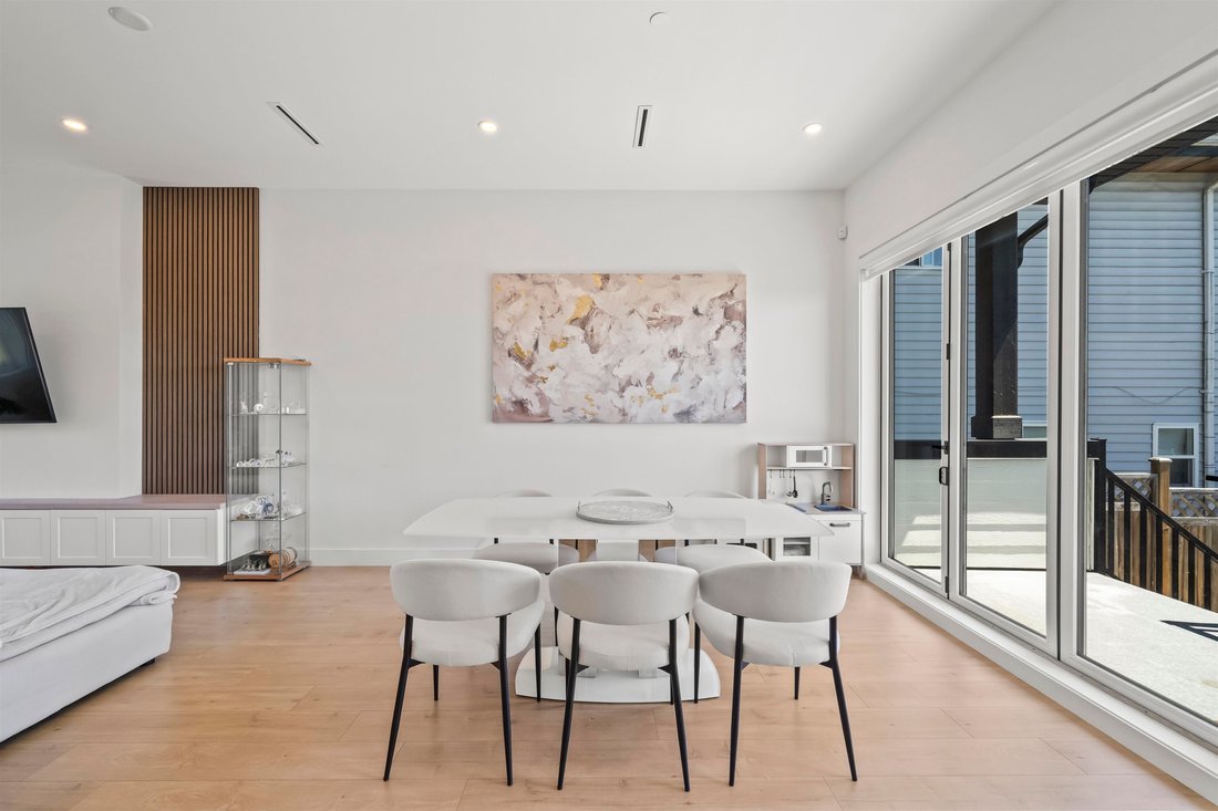 House in Vancouver, British Columbia, Canada 5 - 18256775