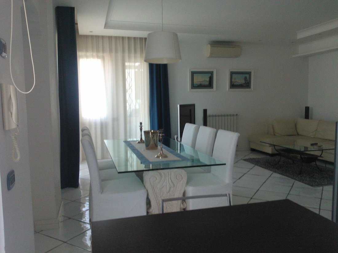 Apartment in Posillipo, Naples, Campania 3 - 17471257