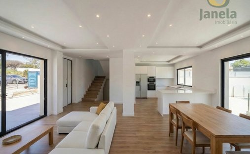 Haus in Montenegro, Algarve, Portugal 1